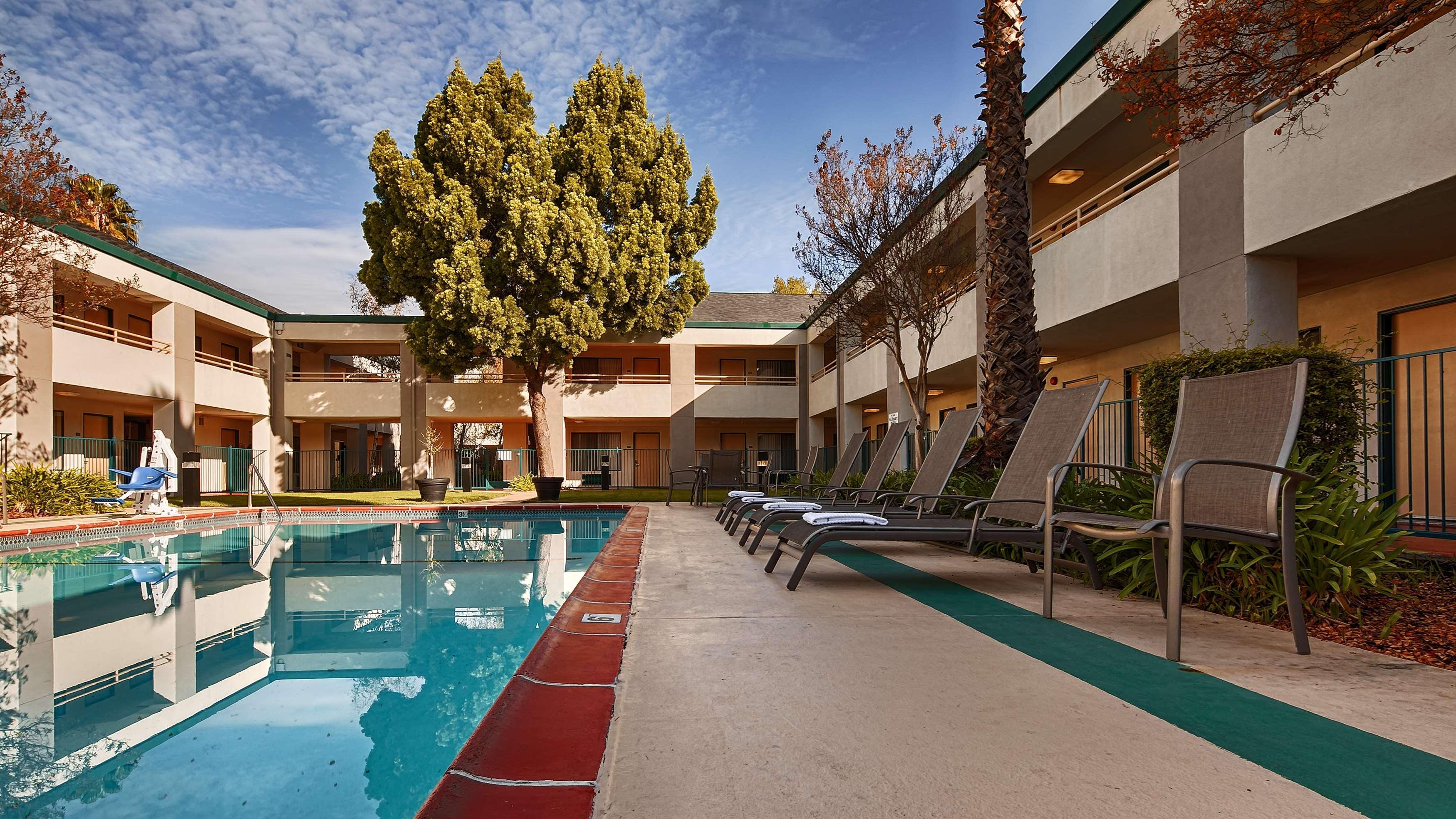 Best Western Heritage Inn Concord Bagian luar foto