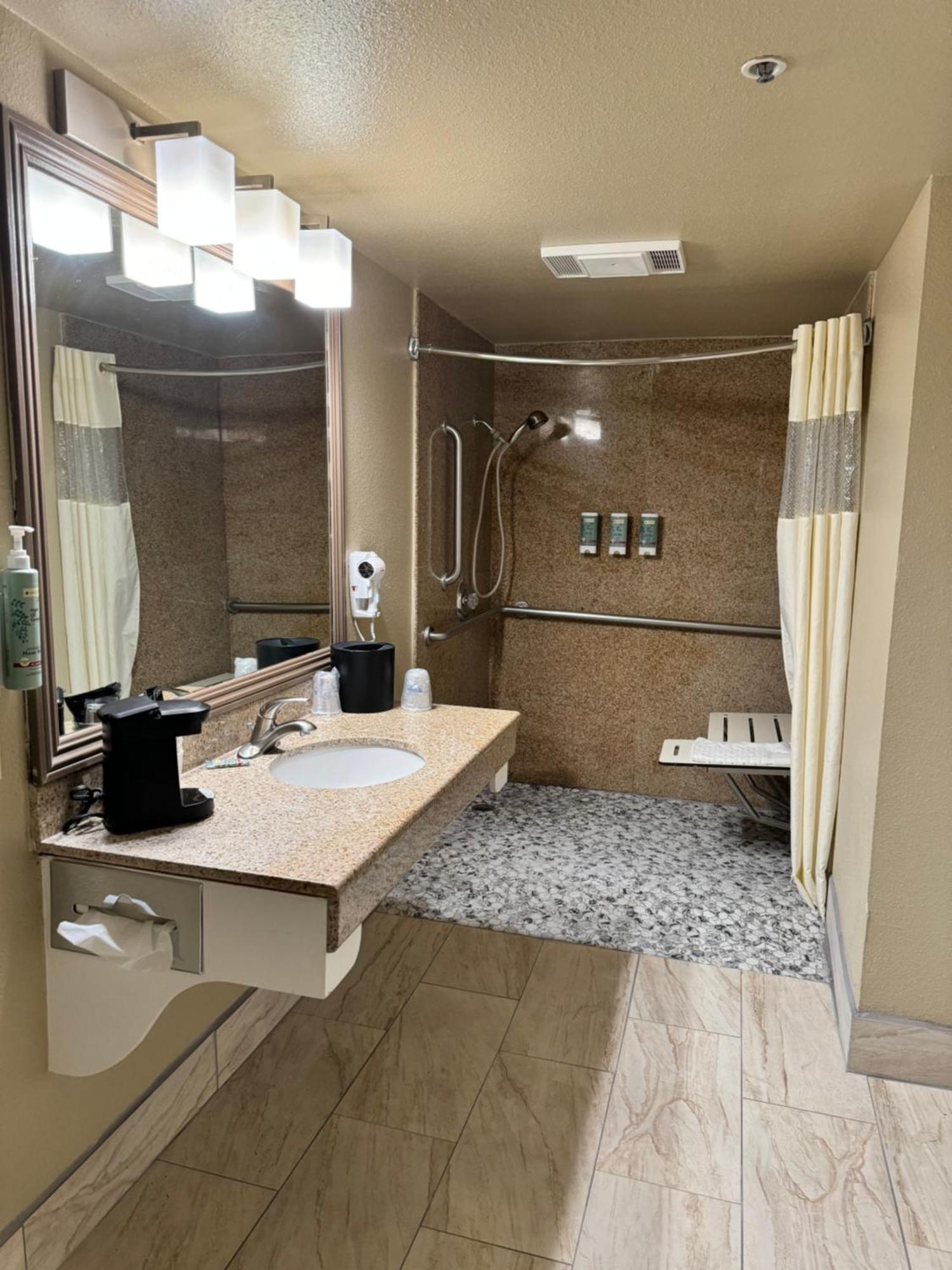 Best Western Heritage Inn Concord Bagian luar foto