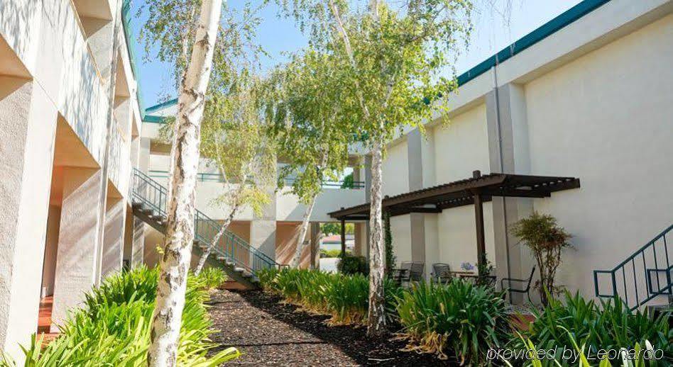Best Western Heritage Inn Concord Bagian luar foto